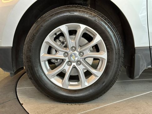 Used 2021 Chevrolet Equinox LS AWD/4WD image 25