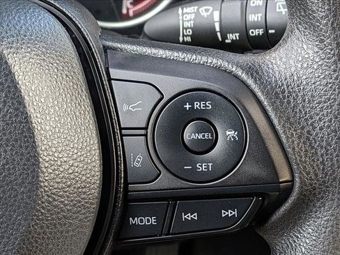 Used 2023 Toyota RAV4 XLE image 15