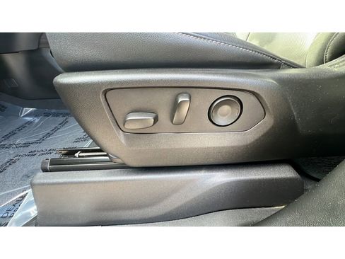 Certified 2022 Chevrolet Silverado 1500 LTZ w/ LTZ Premium Package image 25