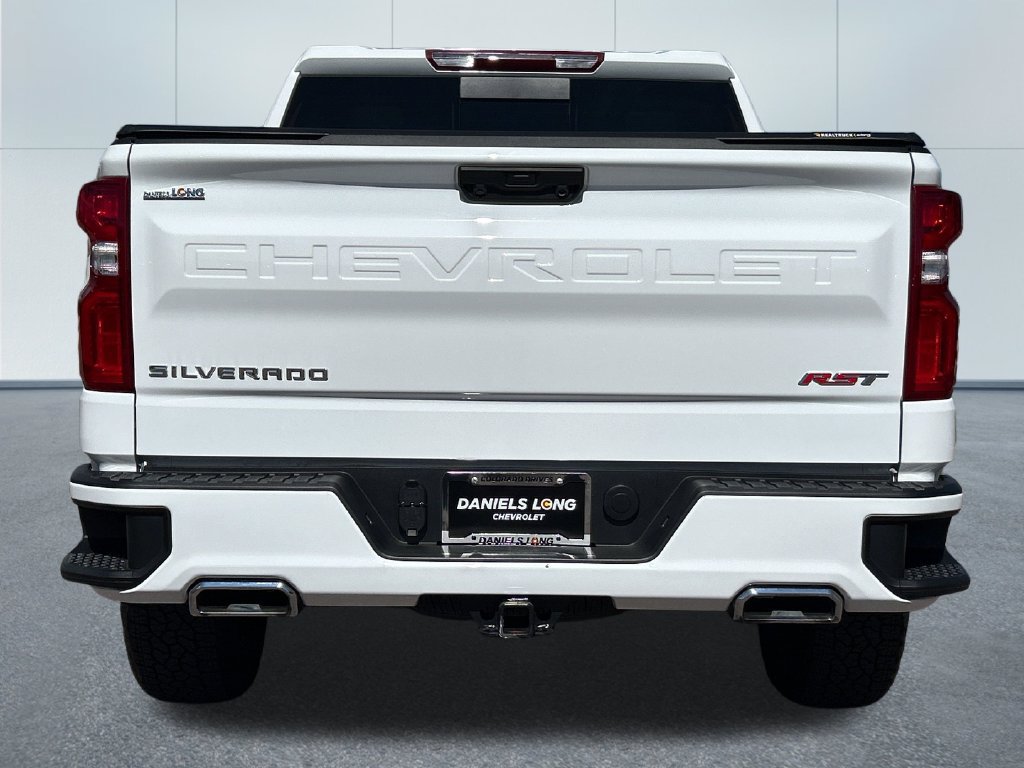 Used 2025 Chevrolet Silverado 1500 RST AWD/4WD image 4