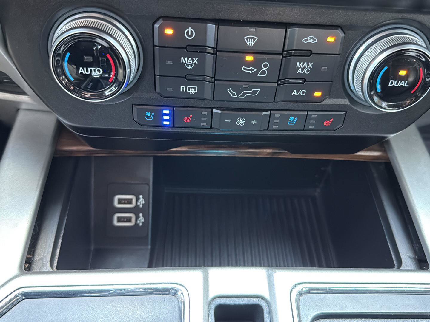 Used 2020 Ford F150 Lariat w/ Equipment Group 502A Luxury AWD/4WD image 26