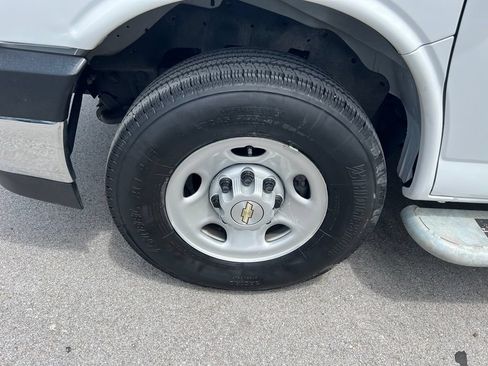 Used 2025 Chevrolet Express 2500 w/ Driver Convenience Package RWD image 13