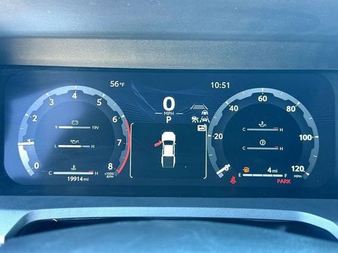 Used 2024 Toyota Tacoma TRD Off-Road image 15