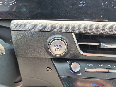 Used 2025 Hyundai Sonata SEL FWD image 25