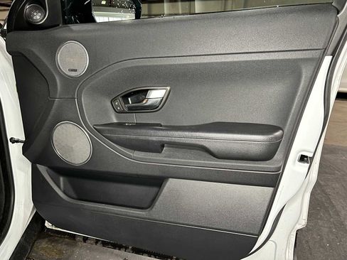 Used 2015 Land Rover Range Rover Evoque Pure Plus image 10