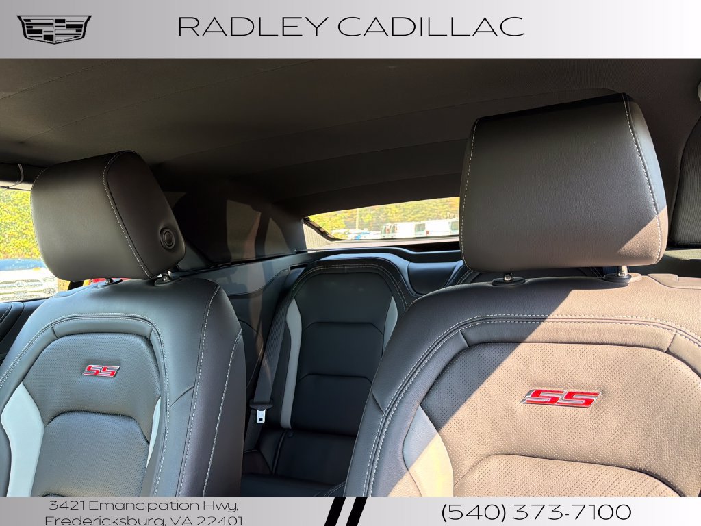 Used 2023 Chevrolet Camaro SS RWD image 2