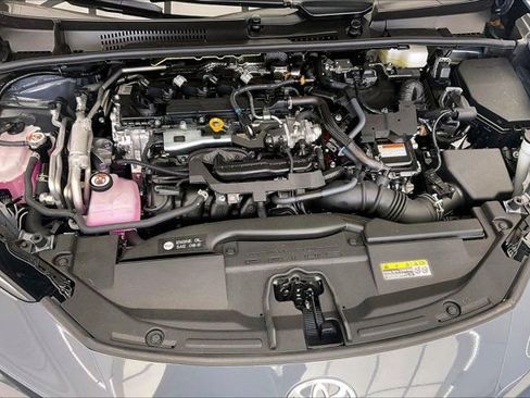 Used 2026 Toyota Prius Plug-In Hybrid FWD image 9