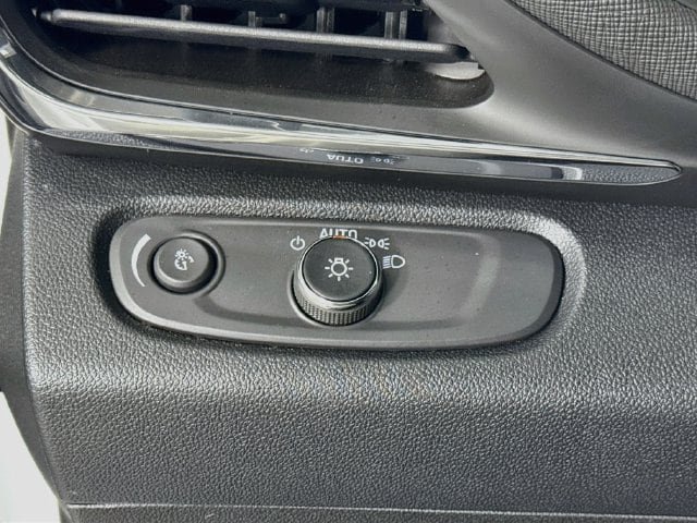 Used 2026 Buick Envista Preferred FWD image 10
