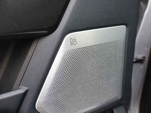 Used 2021 Ford F150 Lariat w/ Equipment Group 502A High image 12