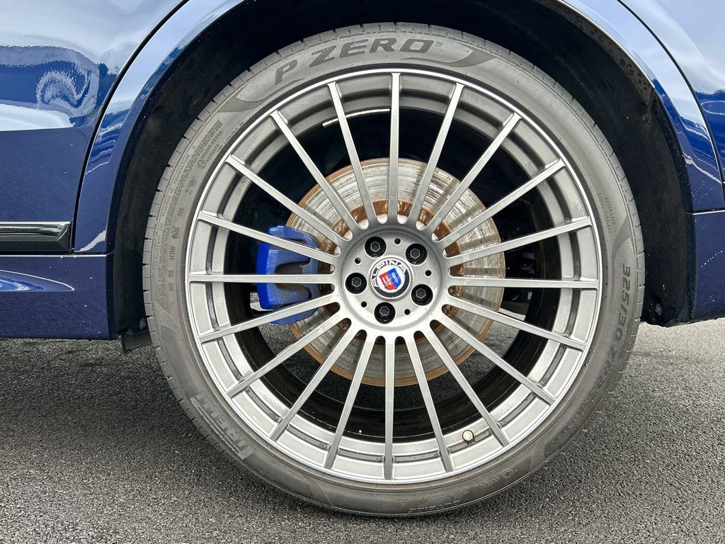 Used 2025 BMW ALPINA XB7 AWD/4WD image 36