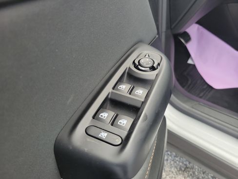 Used 2025 Alfa Romeo Tonale image 14