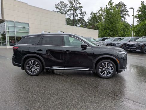 Used 2026 INFINITI QX60 Luxe w/ Cargo Package FWD image 3