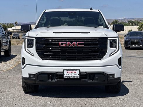New 2026 GMC Sierra 1500 Elevation w/ X31 Off-Road Package AWD/4WD image 2