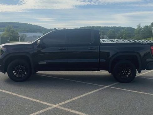 Used 2024 GMC Sierra 1500 Elevation AWD/4WD image 5