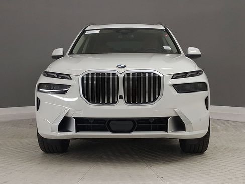 New 2026 BMW X7 xDrive40i w/ Climate Comfort Package image 4