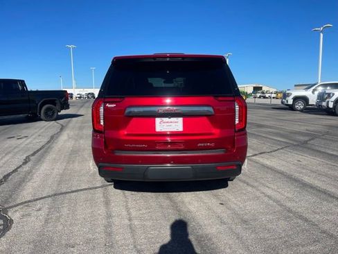 Used 2024 GMC Yukon AT4 w/ AT4 Premium Plus Package image 6