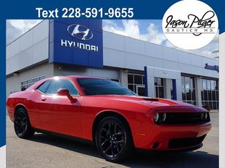 Used 2022 Dodge Challenger SXT w/ Blacktop Package video 1