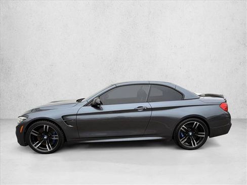 Used 2017 BMW M4 Convertible RWD image 11