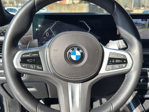 Certified 2023 BMW X7 xDrive40i w/ M Sport Package image 17