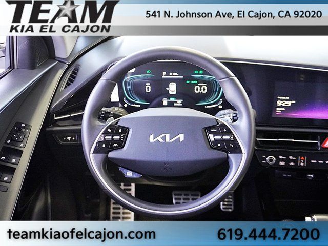 Certified 2025 Kia Niro EX Touring FWD image 22