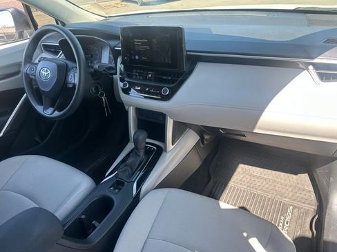 Used 2024 Toyota Corolla Cross L FWD image 29