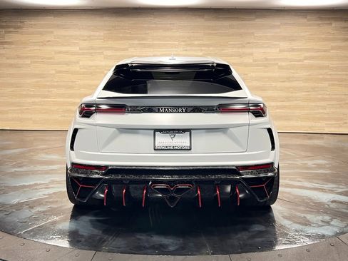 Used 2019 Lamborghini Urus image 13