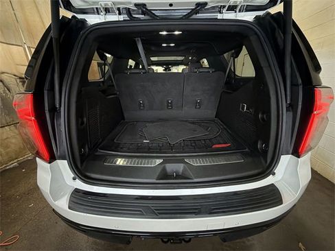 Certified 2024 Chevrolet Suburban Z71 w/ Luxury Package image 26