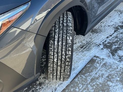 Used 2024 Subaru Crosstrek 2.0i Premium image 13