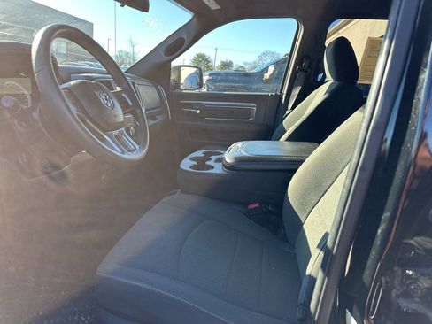 Used 2021 RAM 1500 Classic Warlock image 2