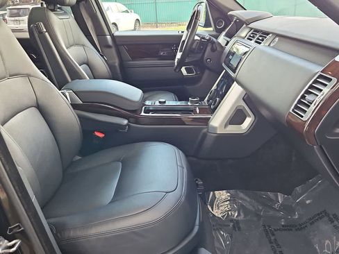 Used 2022 Land Rover Range Rover Westminster Edition image 24