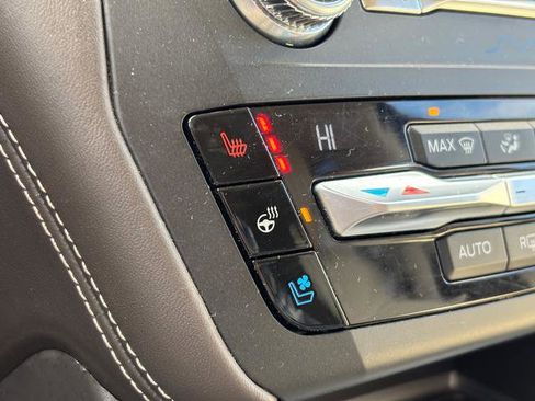 Used 2020 Ford Explorer Platinum image 26