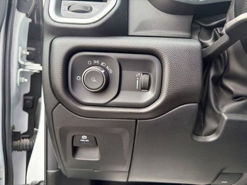 Used 2023 RAM 1500 Big Horn AWD/4WD image 19
