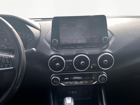 Used 2021 Nissan Sentra SV image 6