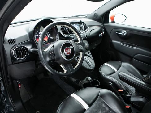 Used 2018 FIAT 500 e w/ Esport Package image 4