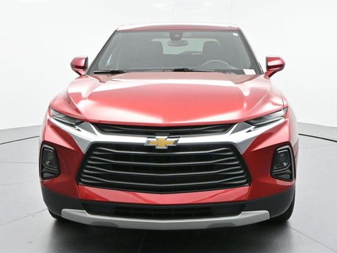 Used 2022 Chevrolet Blazer LT FWD image 2