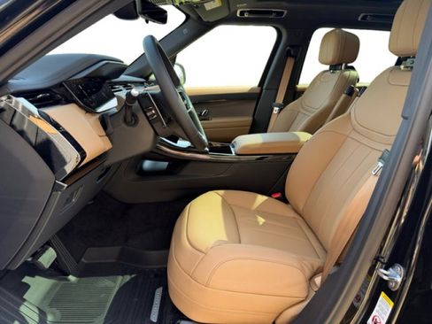 New 2026 Land Rover Range Rover Sport SE AWD/4WD image 10