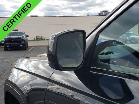 Used 2023 Jeep Grand Cherokee Laredo AWD/4WD image 37