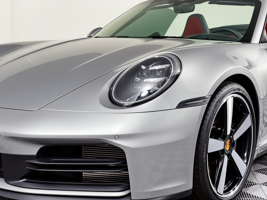Certified 2025 Porsche 911 Carrera RWD image 12