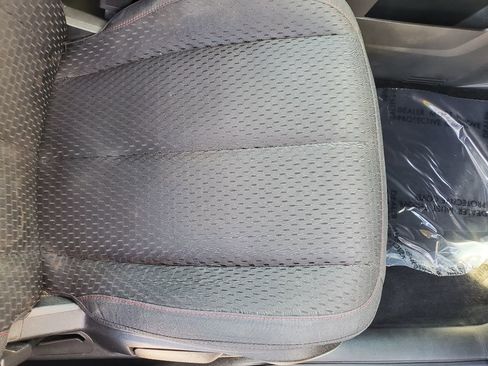 Used 2015 Chevrolet Equinox LS image 38