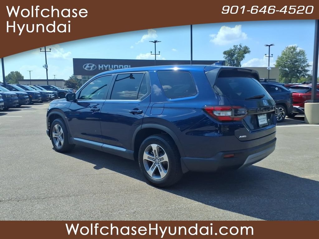 Used 2025 Honda Pilot EX-L image 3