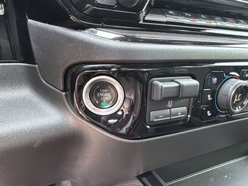 Used 2024 Chevrolet Silverado 1500 ZR2 w/ Technology Package image 28