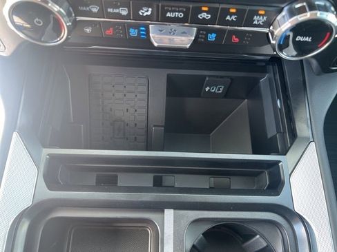 New 2026 Ford F250 Platinum image 32