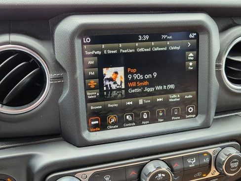 Certified 2022 Jeep Wrangler Unlimited Sahara image 25