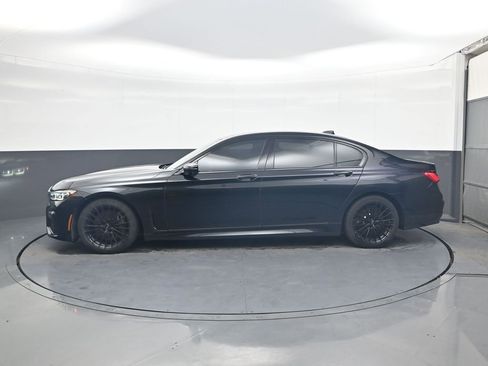 Used 2021 BMW 750i xDrive w/ Executive Package image 4