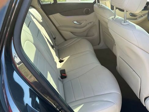 Used 2021 Mercedes-Benz GLC 300 4MATIC w/ Driver Assistance Package image 11