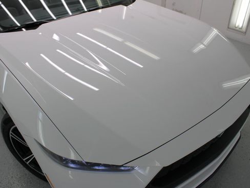 Used 2025 Ford Mustang Premium RWD image 18