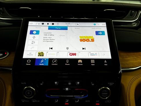 Certified 2025 Jeep Grand Cherokee Summit image 16