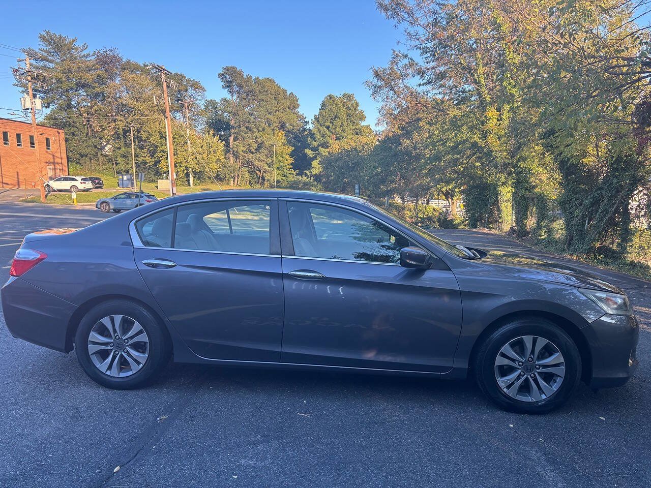 Used 2014 Honda Accord LX image 4