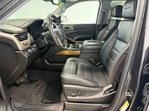 Used 2017 GMC Yukon Denali w/ Open Road Package AWD/4WD image 10