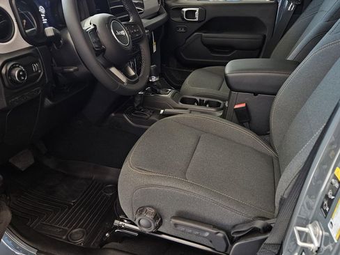 New 2026 Jeep Gladiator Willys image 20